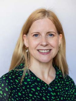 Head and Shoulder Profile photo of Karen Lewing