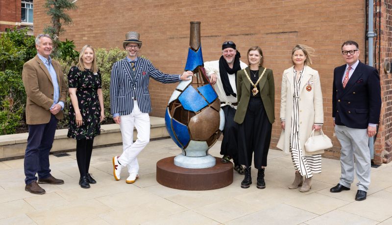 Celebrating the launch of the new public art sculpture and Hallmark walking trail (l-r) are: Duncan Sutcliffe, Bransford Trust/Royal Porcelain Works; Kate Travers, Director, Museum of Royal Worcester; Neil Musson, M+R sculpture artist; Jono Retallick, M+R sculpture artist; Mayor of Worcester, Cllr Tor Pingree; Deputy Lieutenant, Lucy Chenevix-Trench; and Paul Crane, Museum trustee and descendant of Dr.Wall, founder of the porcelain factory